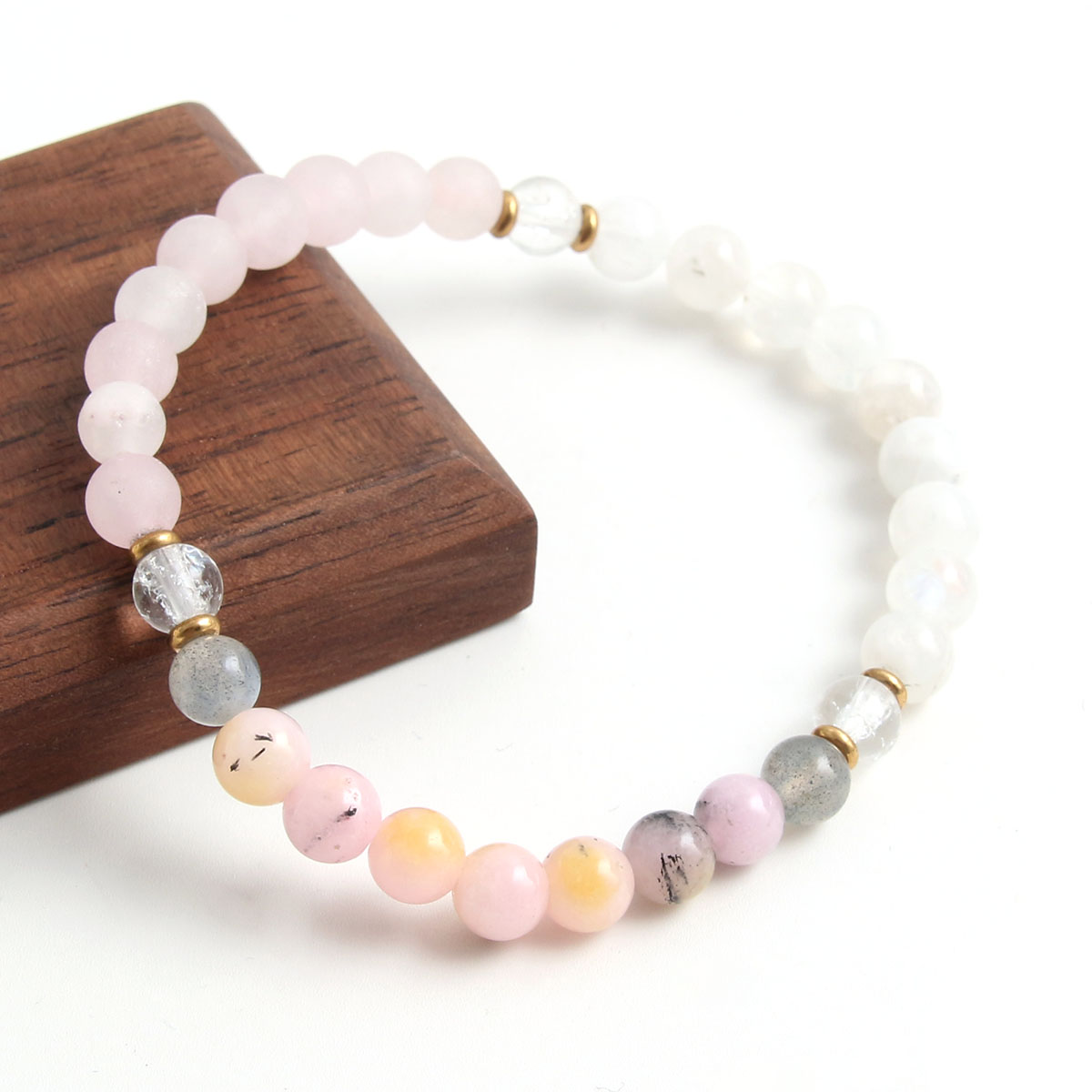 Beach Simple Style Round Natural Stone Beaded Women's Bracelets display picture 5
