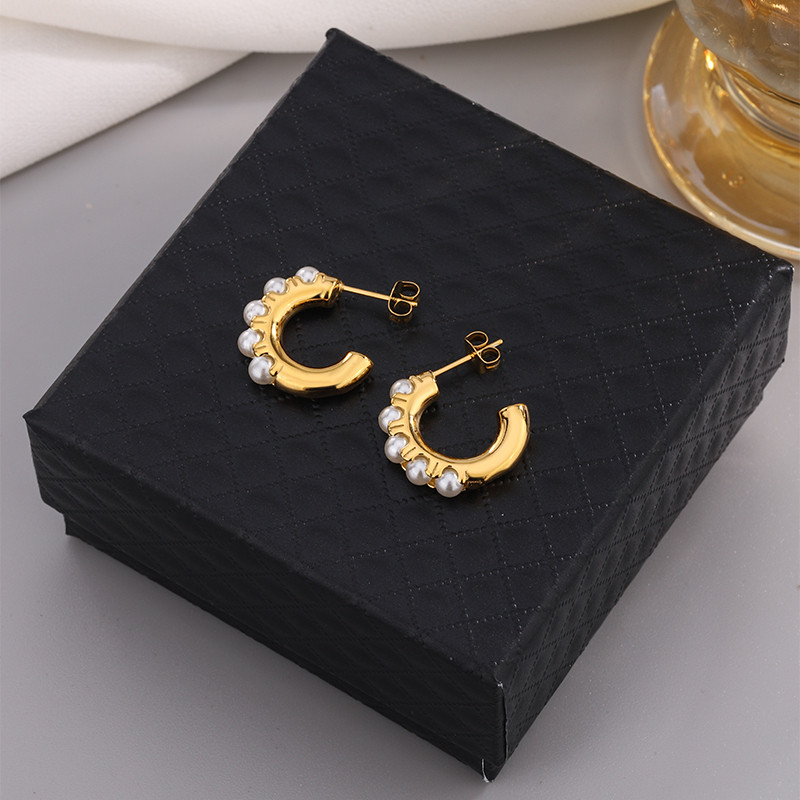 1 Pair Vintage Style C Shape Multicolor Sparkly Plating Inlay 304 Stainless Steel Artificial Gemstones Artificial Pearls 18K Gold Plated Ear Studs display picture 2