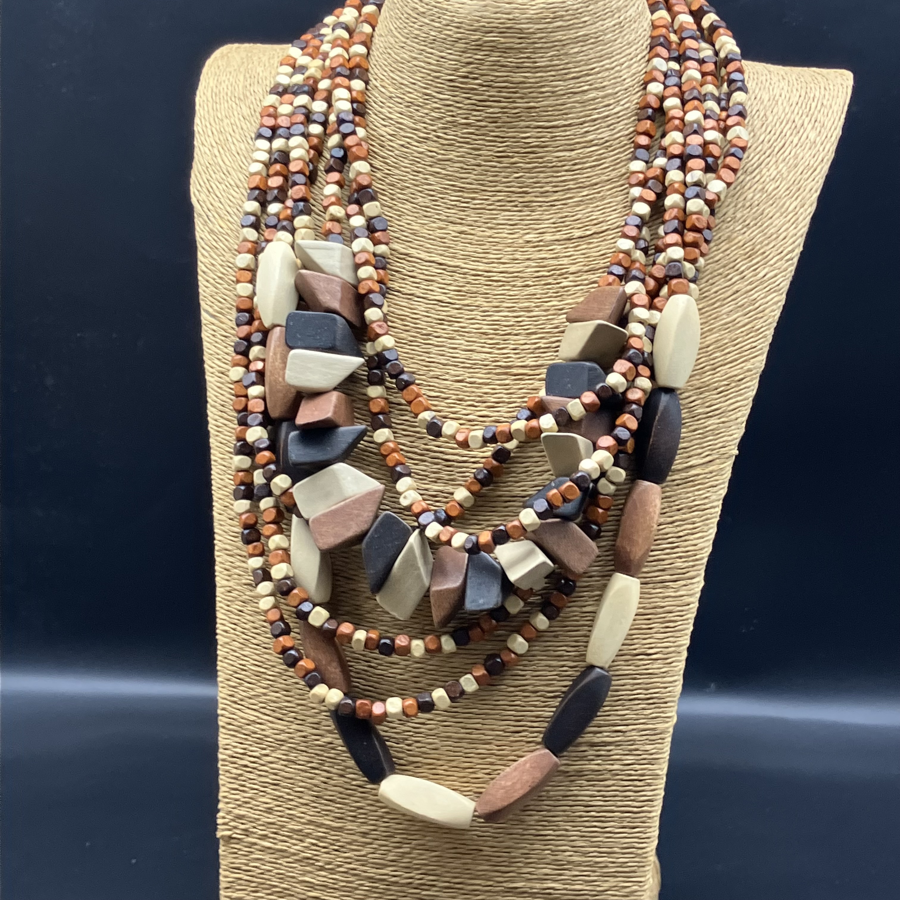 Wholesale Jewelry Vacation Ethnic Style Pastoral Geometric Wood Beaded Layered Layered Necklaces display picture 7
