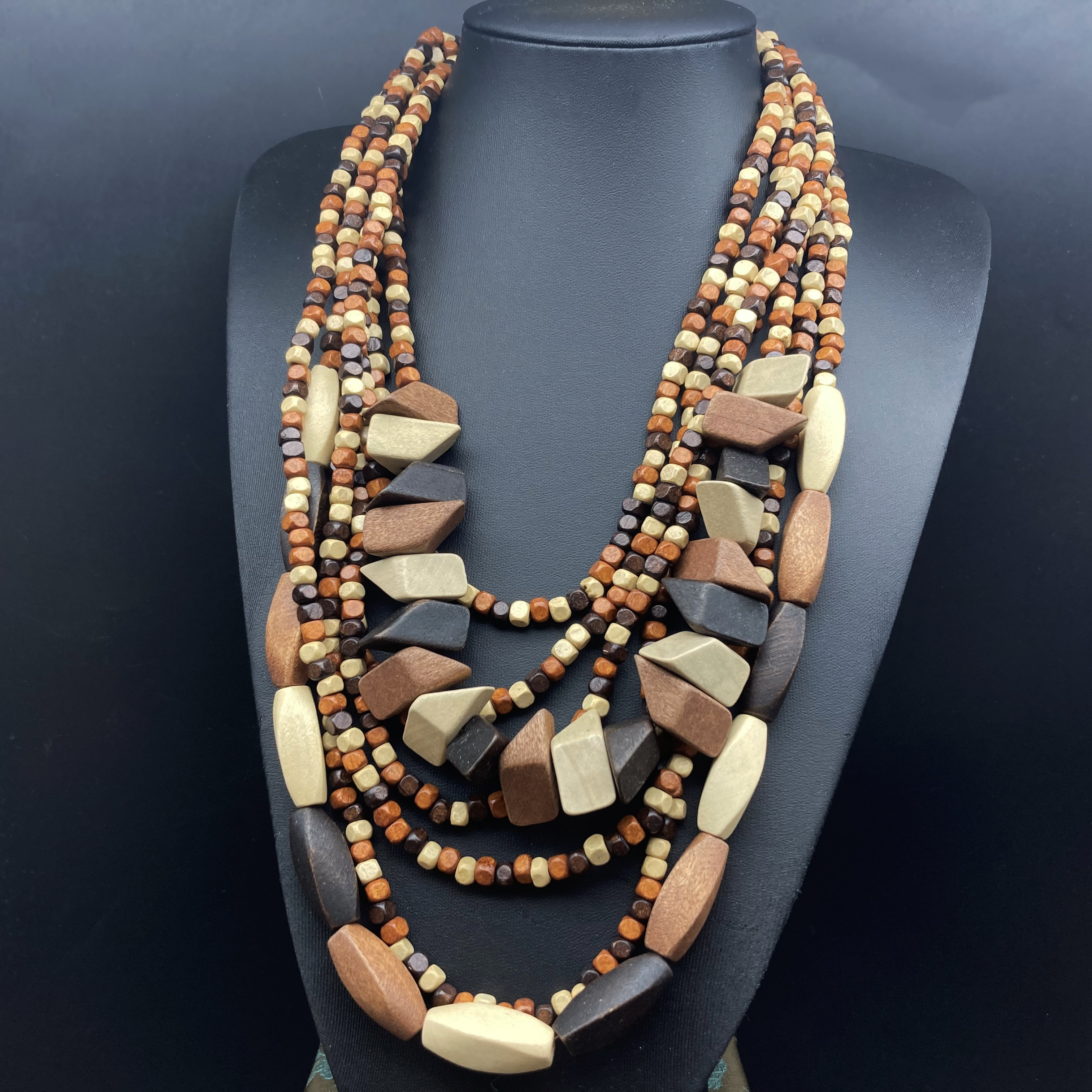 Wholesale Jewelry Vacation Ethnic Style Pastoral Geometric Wood Beaded Layered Layered Necklaces display picture 1