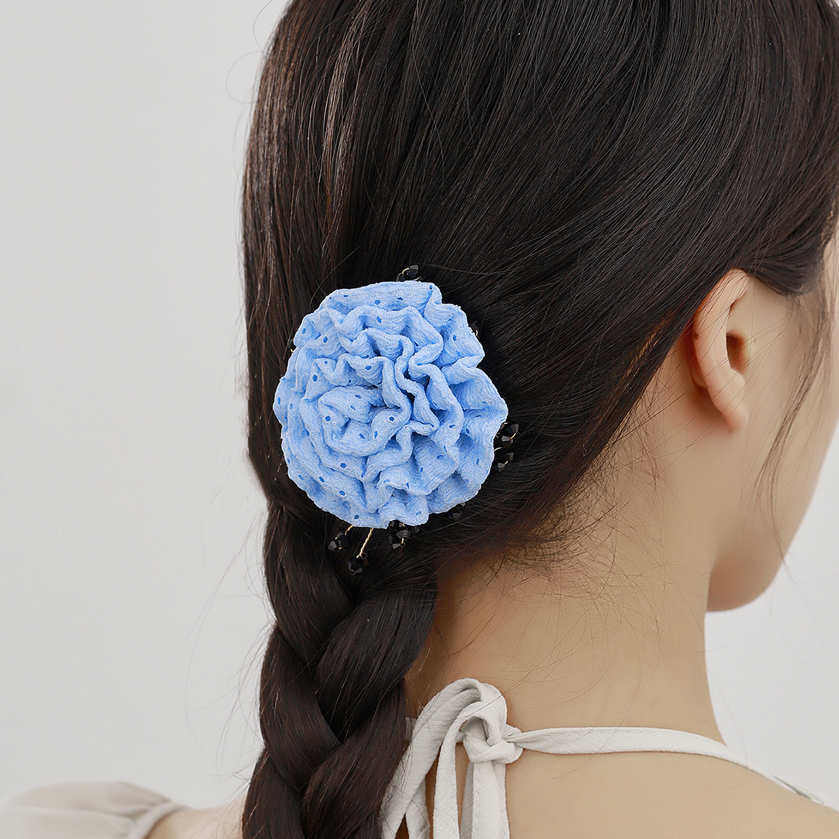 Women's Sweet Solid Color Flower Cloth Flowers Hair Clip display picture 4