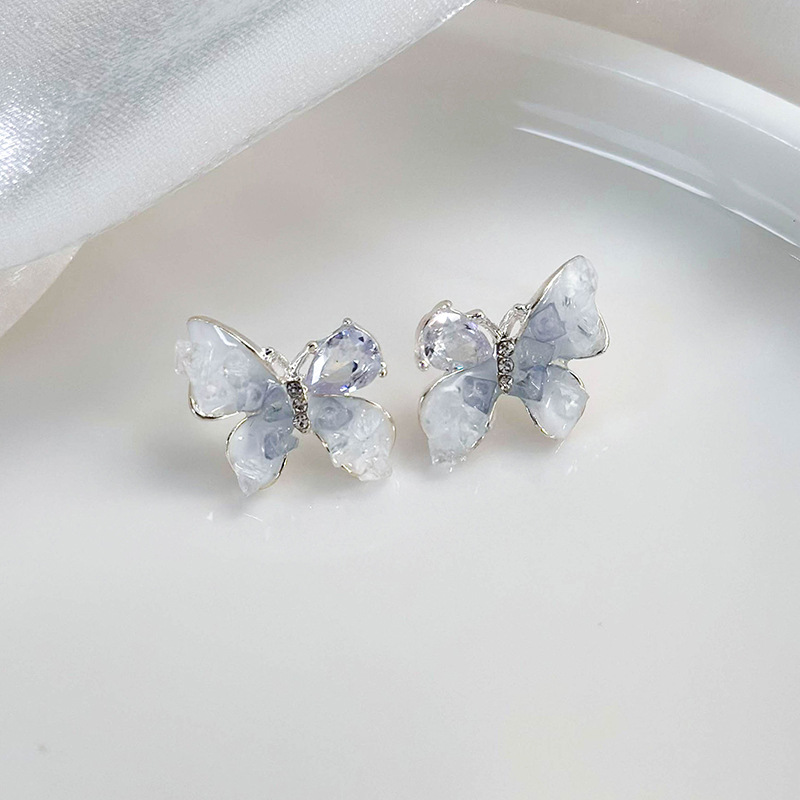 1 Paire Style Simple Style Classique Papillon Incruster Alliage Diamant Dans Les Débris Boucles D'Oreilles display picture 11