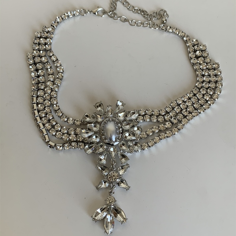 Kupfer Versilbert Glam Retro Luxuriös Inlay Blume Künstliche Perlen Strasssteine Geschichtete Halskette display picture 13