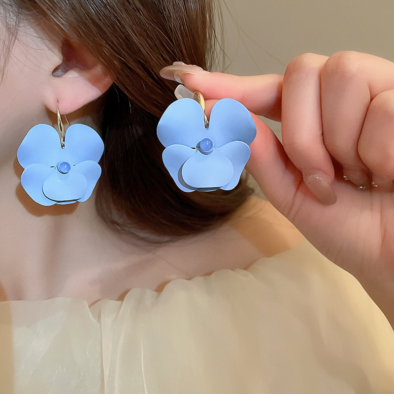 1 Pair Casual Vintage Style Flower Flowers Alloy Drop Earrings display picture 9