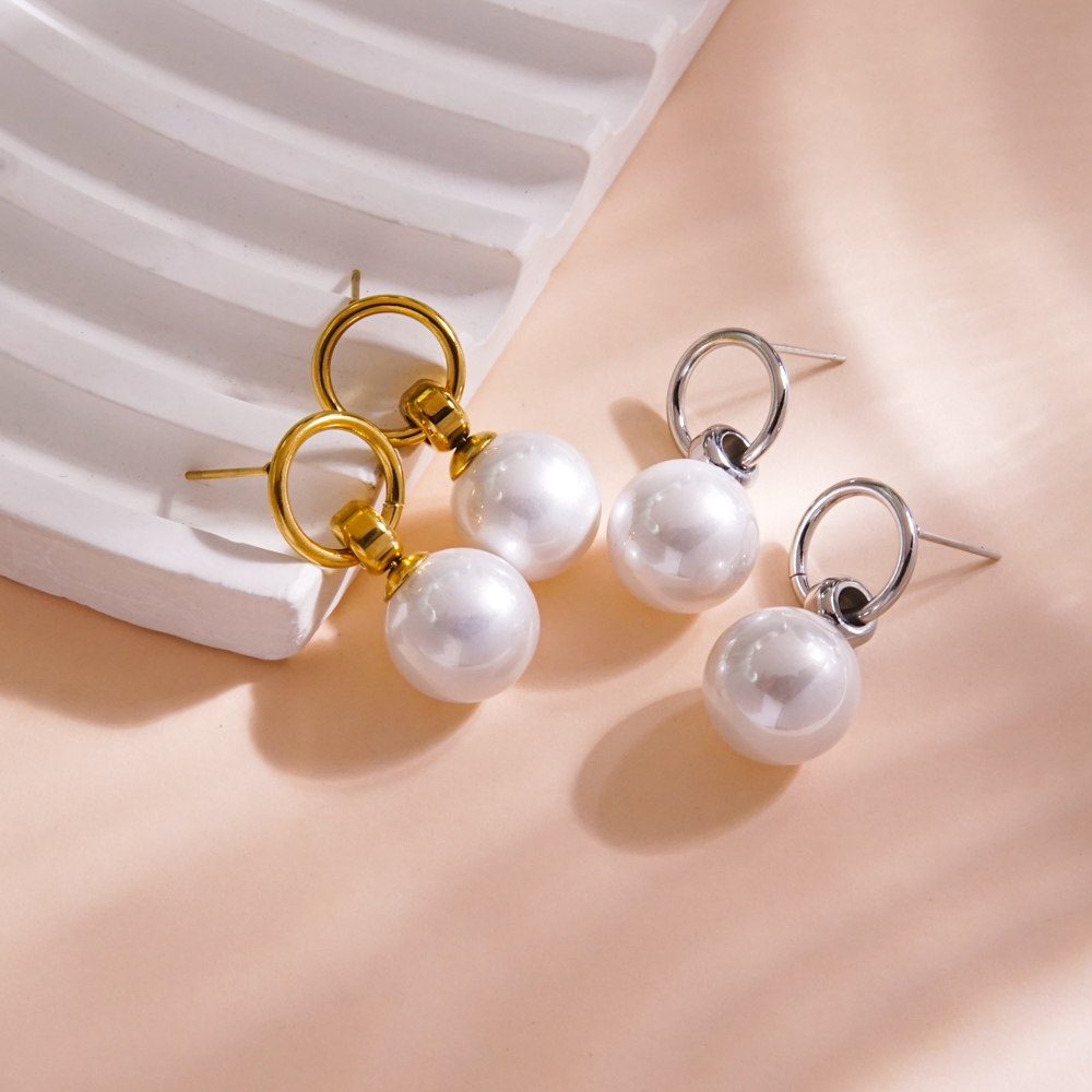 1 Pair Elegant Simple Style Round Inlay 304 Stainless Steel Freshwater Pearl Pearl 14K Gold Plated Drop Earrings display picture 5