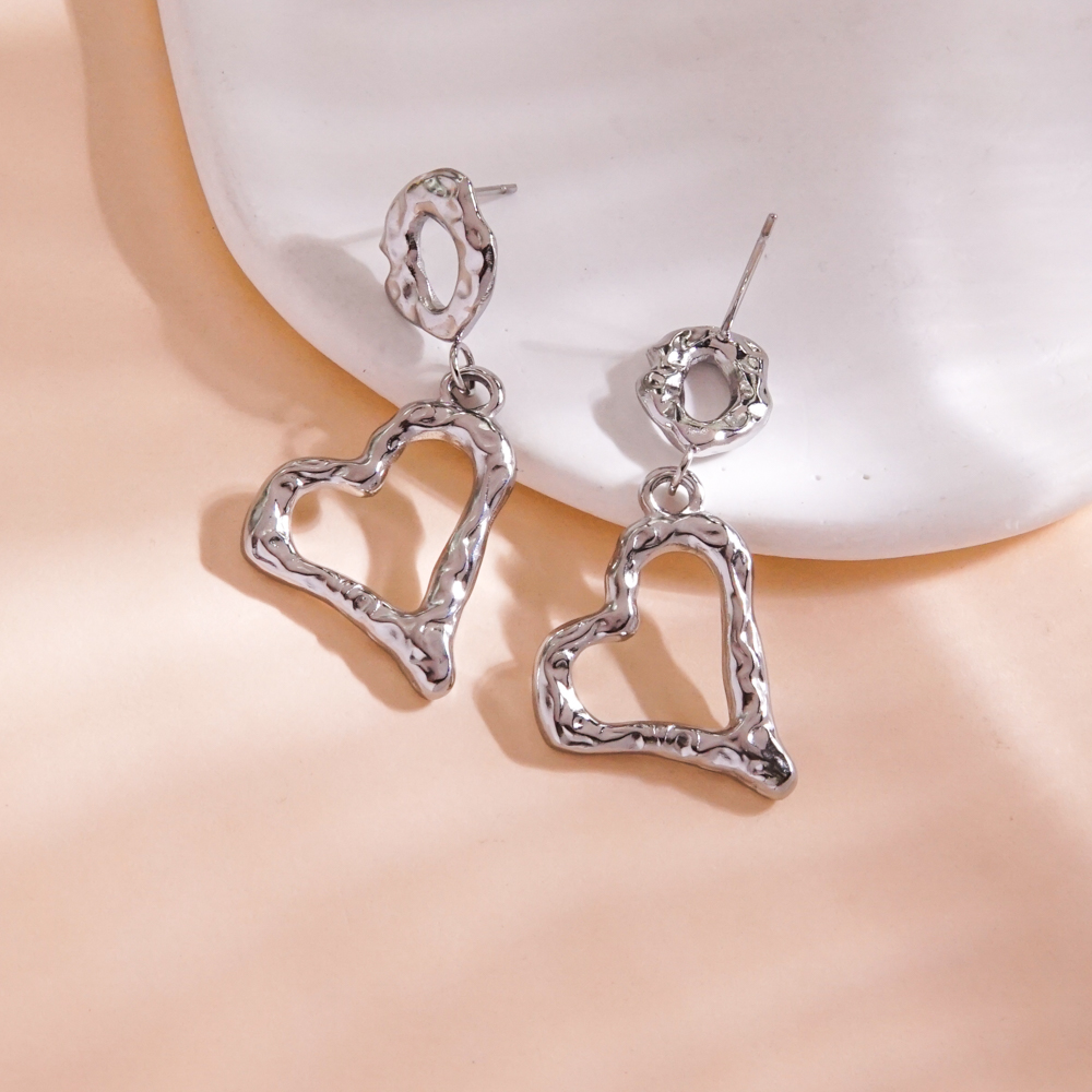 1 Pair Simple Style Heart Shape Plating Hollow Out 304 Stainless Steel 14K Gold Plated Drop Earrings display picture 3