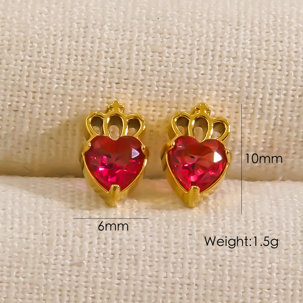 1 Pair Cute Sweet Simple Style Heart Shape Crown Hollow Out Inlay 304 Stainless Steel Zircon 14K Gold Plated Ear Studs display picture 4