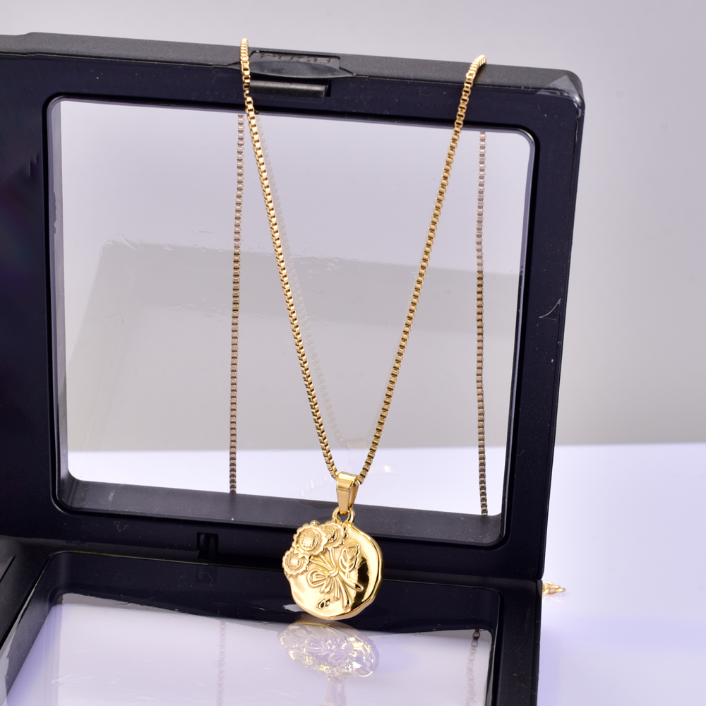 Acero Titanio Chapados en oro de 18k Estilo Simple Girasol Collar Colgante display picture 6