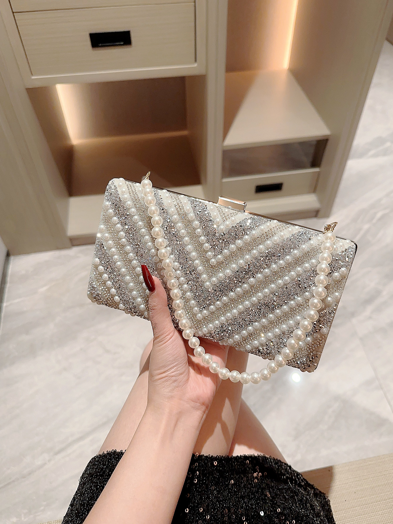 Silver Polyester Geometric Beading Evening Bags display picture 3