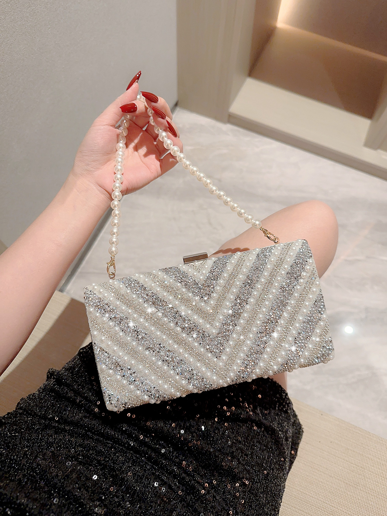 Silver Polyester Geometric Beading Evening Bags display picture 5