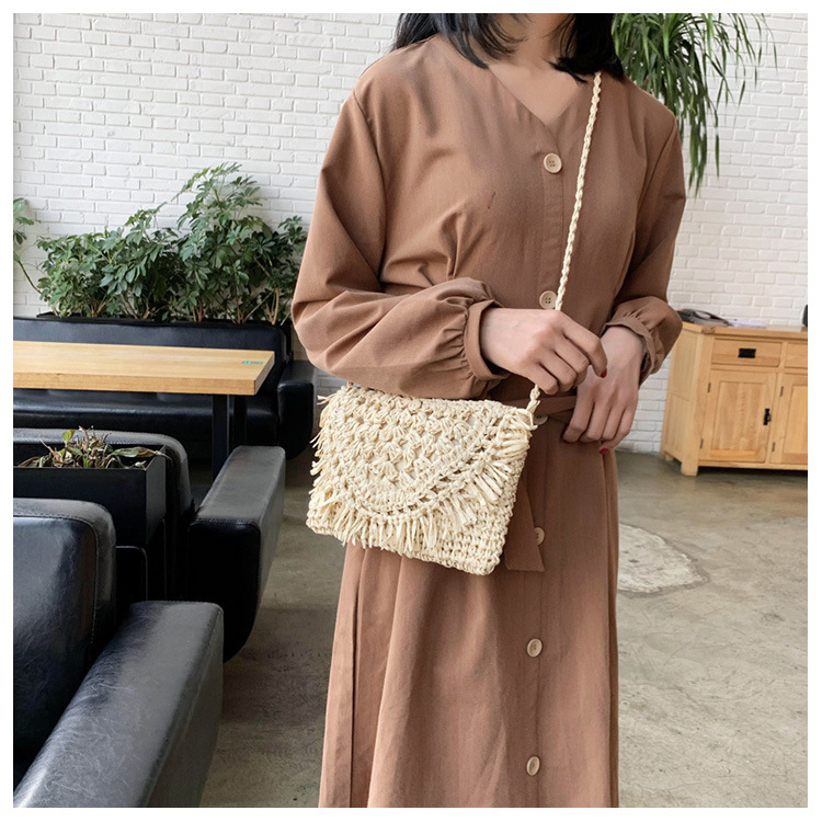 Women's Small Straw Solid Color Beach Weave Zipper Straw Bag display picture 7