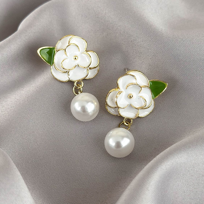 1 Pair Elegant Glam Luxurious Flower Enamel Inlay Copper Pearl Drop Earrings display picture 2