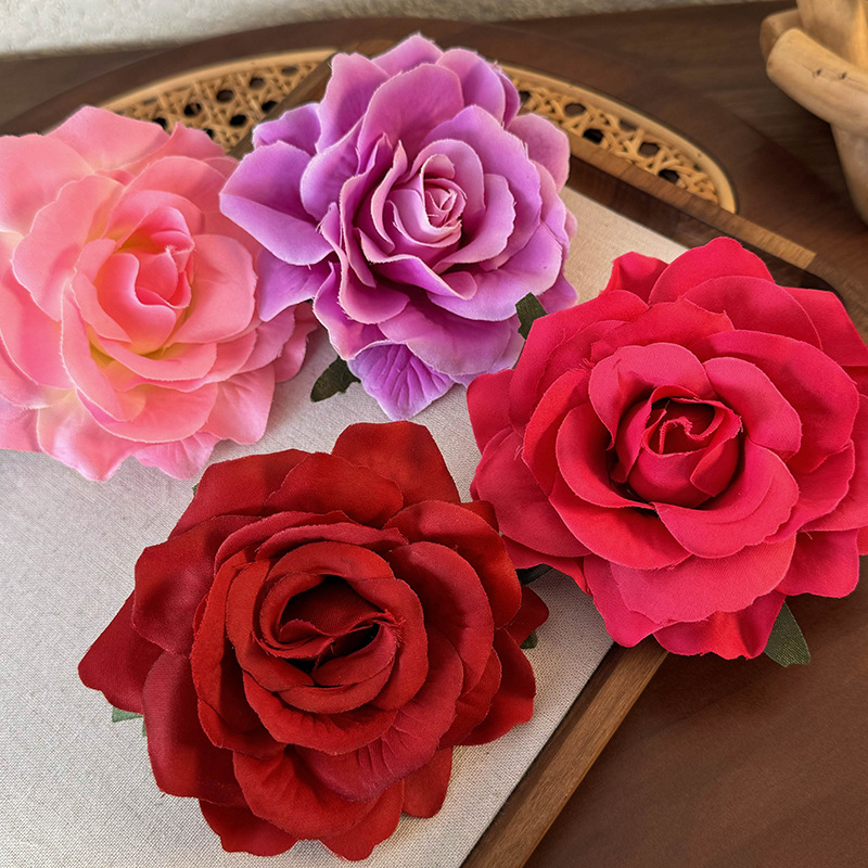 Women's Romantic Sweet Simple Style Flower Cloth Hair Clip display picture 1