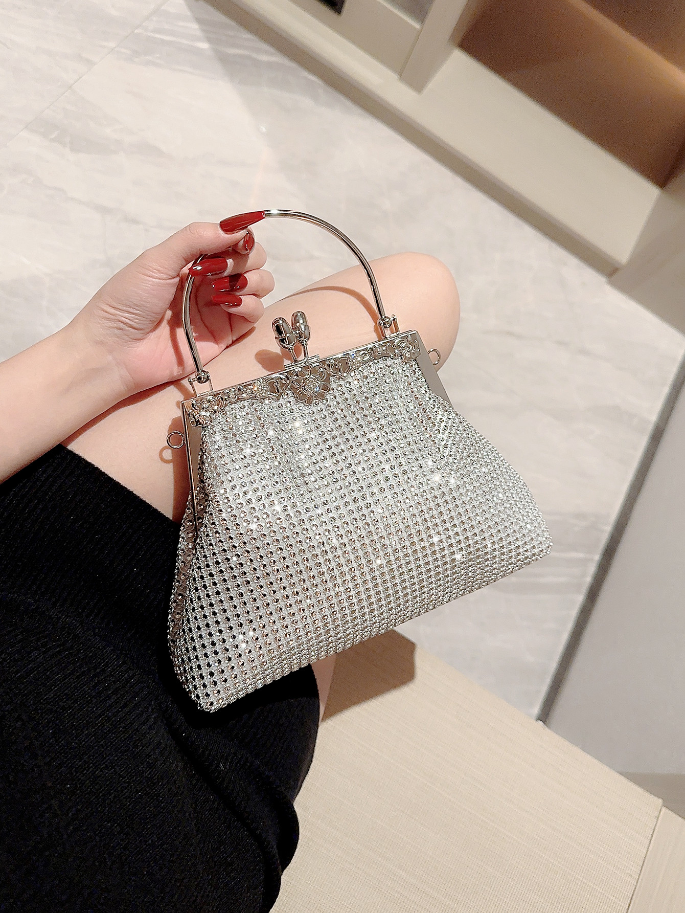 Silver Polyester Solid Color Rhinestone Square Evening Bags display picture 2