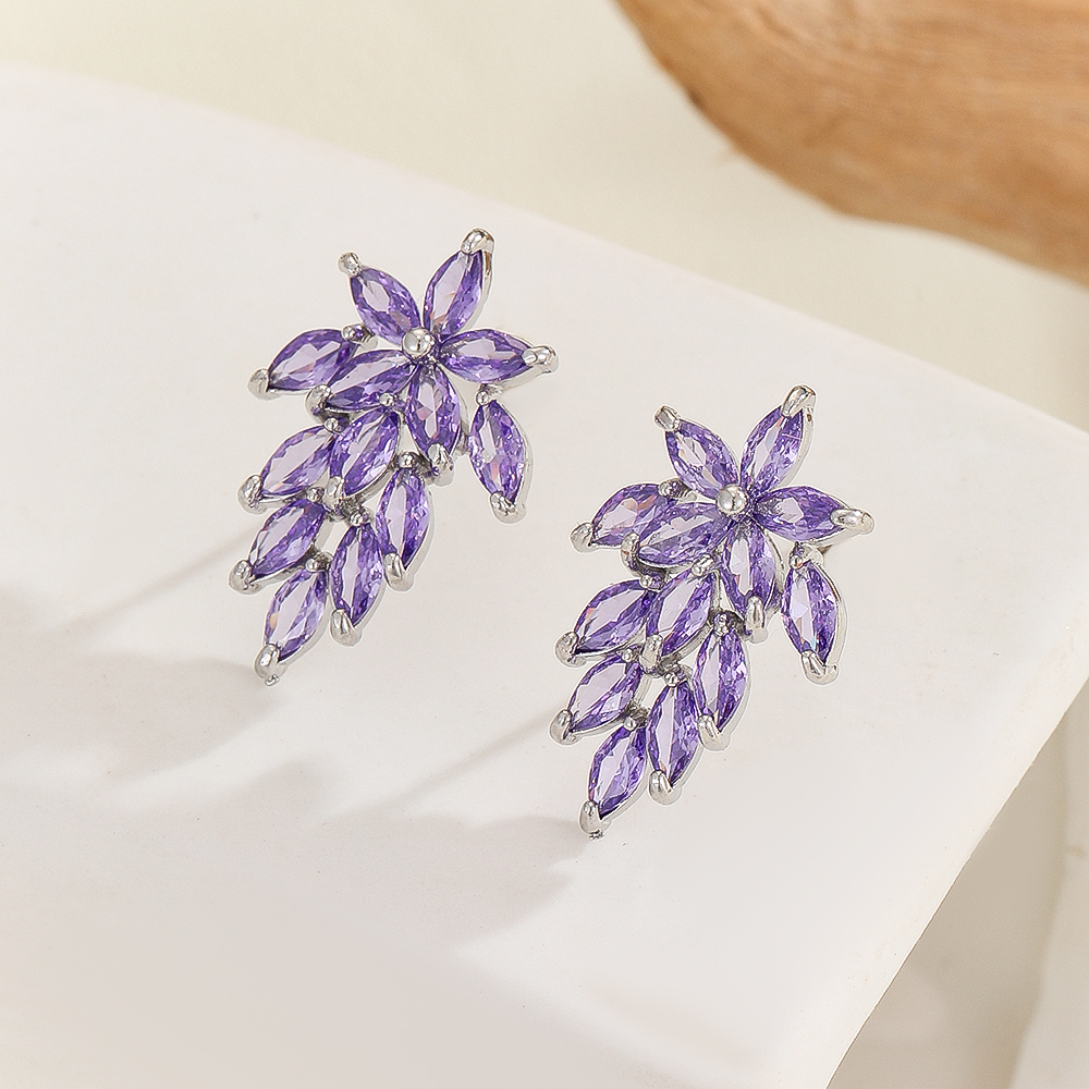 1 Pair Casual Elegant Leaves Inlay Copper Zircon Silver Plated Ear Studs display picture 5