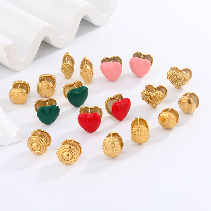1 Pair Simple Style Classic Style Heart Shape Snake Scallop Enamel Plating Stainless Steel Titanium Steel 18K Gold Plated Ear Cuffs display picture 5