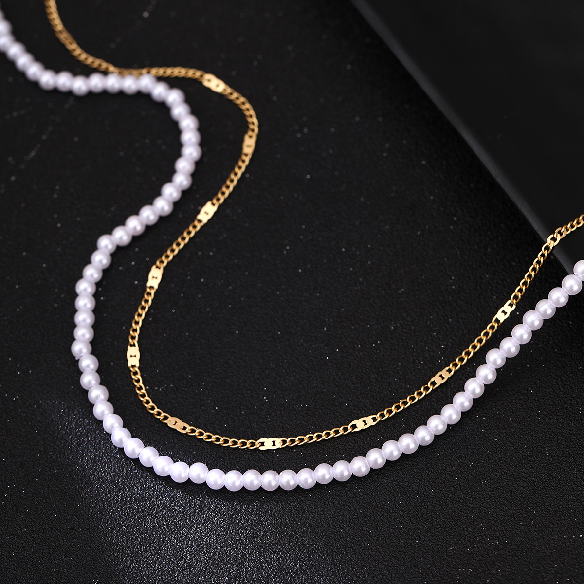 IG-Stil Einfacher Stil Runden Harz Kupfer Perle Frau Halskette display picture 5