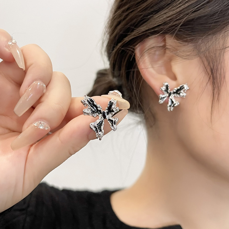 1 Pair Simple Style Classic Style Butterfly Plating Alloy Gold Plated Ear Studs display picture 1