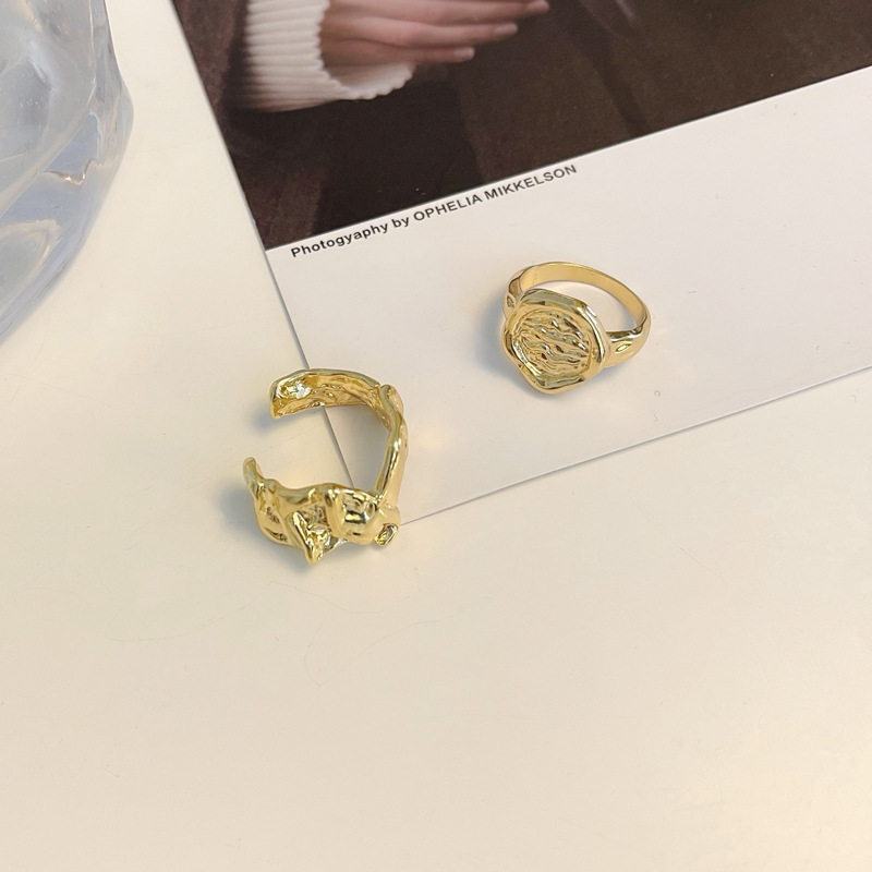 Wholesale Jewelry Simple Style Solid Color Alloy Gold Plated Irregular Plating Rings display picture 6
