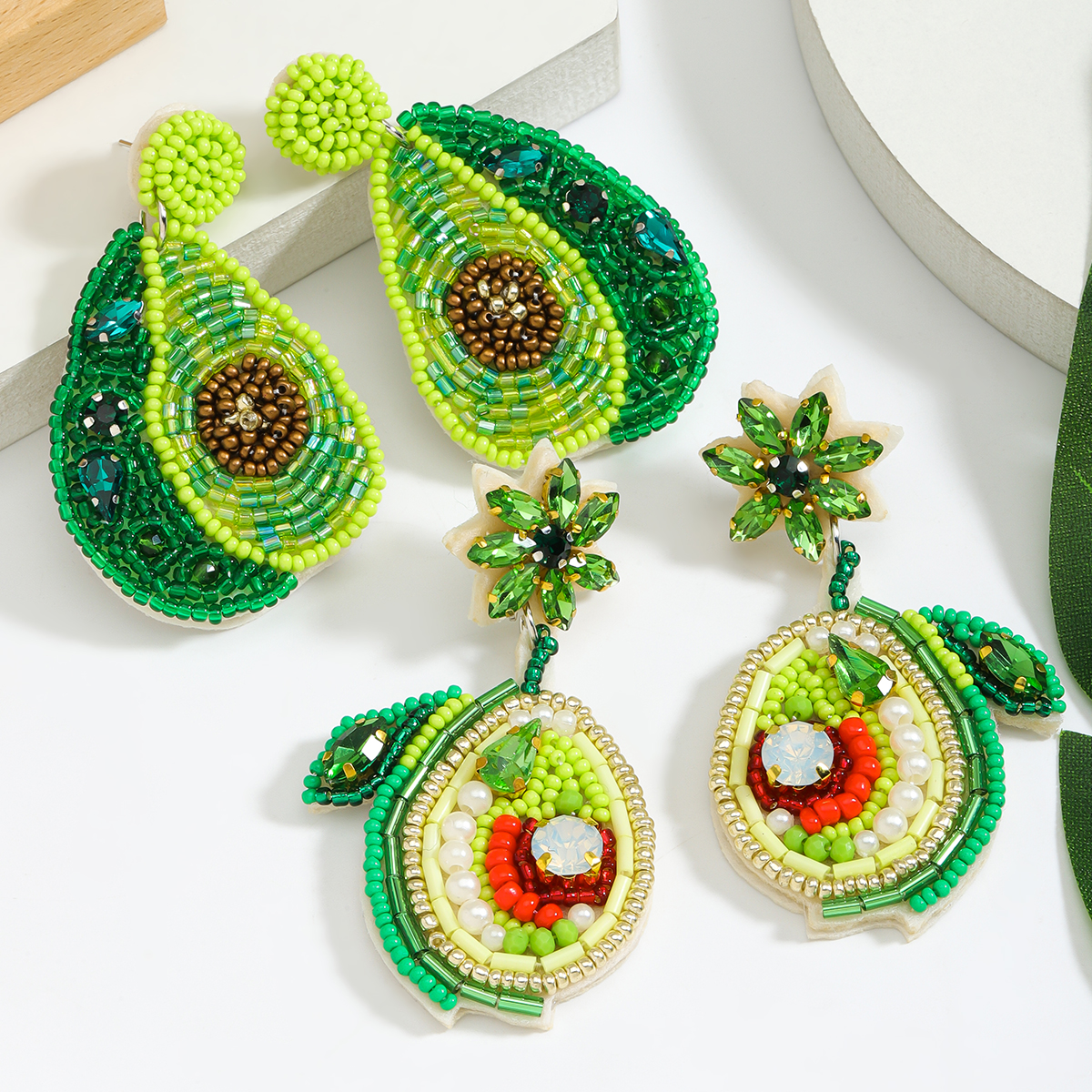 1 Pair Cute Pear Inlay Seed Bead Rhinestones Drop Earrings display picture 3