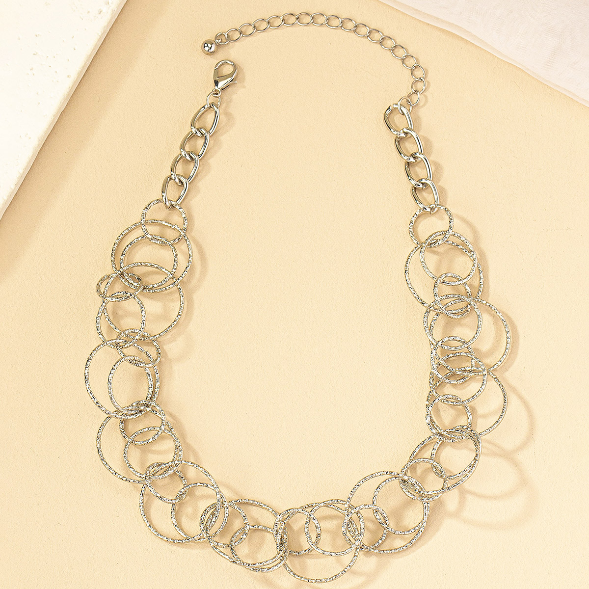 Basic Exaggerated Simple Style Solid Color Ferroalloy Hollow Out Women's Necklace display picture 9