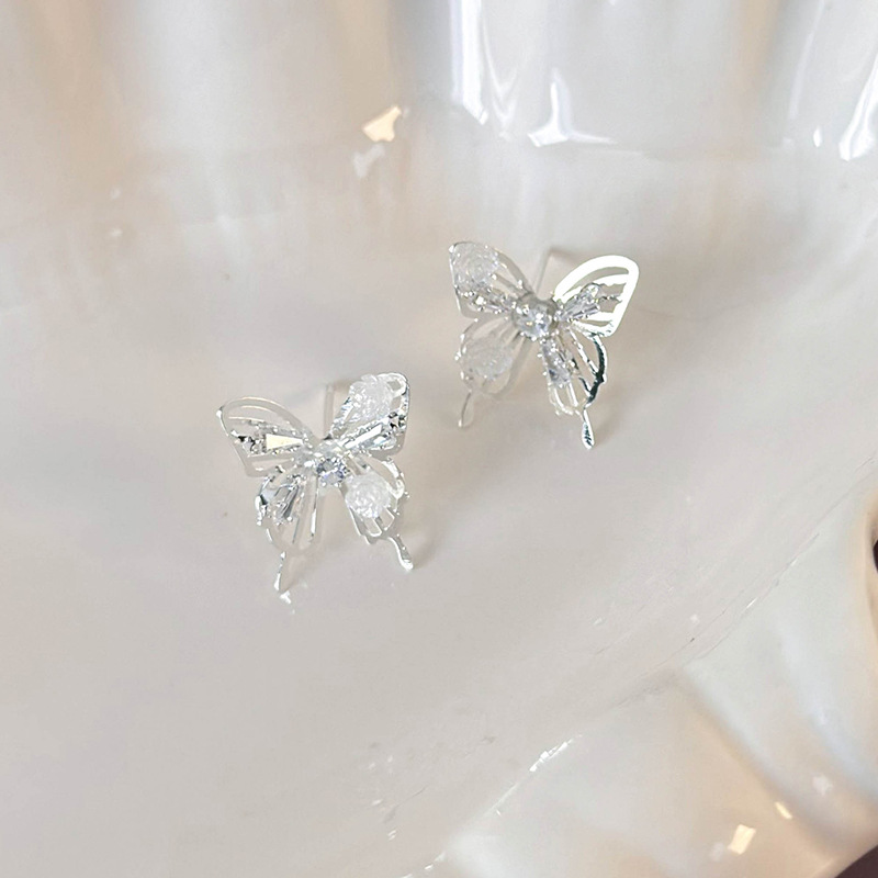 1 Pair Sweet Shiny Butterfly Inlay Copper White Gold Plated Ear Studs display picture 8