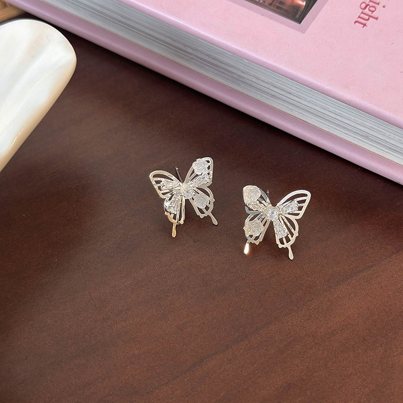 1 Paar Süss Glänzend Schmetterling Inlay Kupfer Weißgold Plattiert Ohrstecker display picture 3