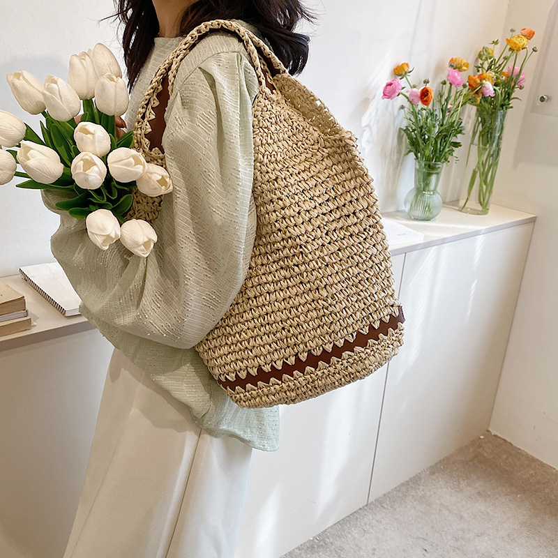 Women's Straw Color Block Vacation Open Underarm Bag display picture 3