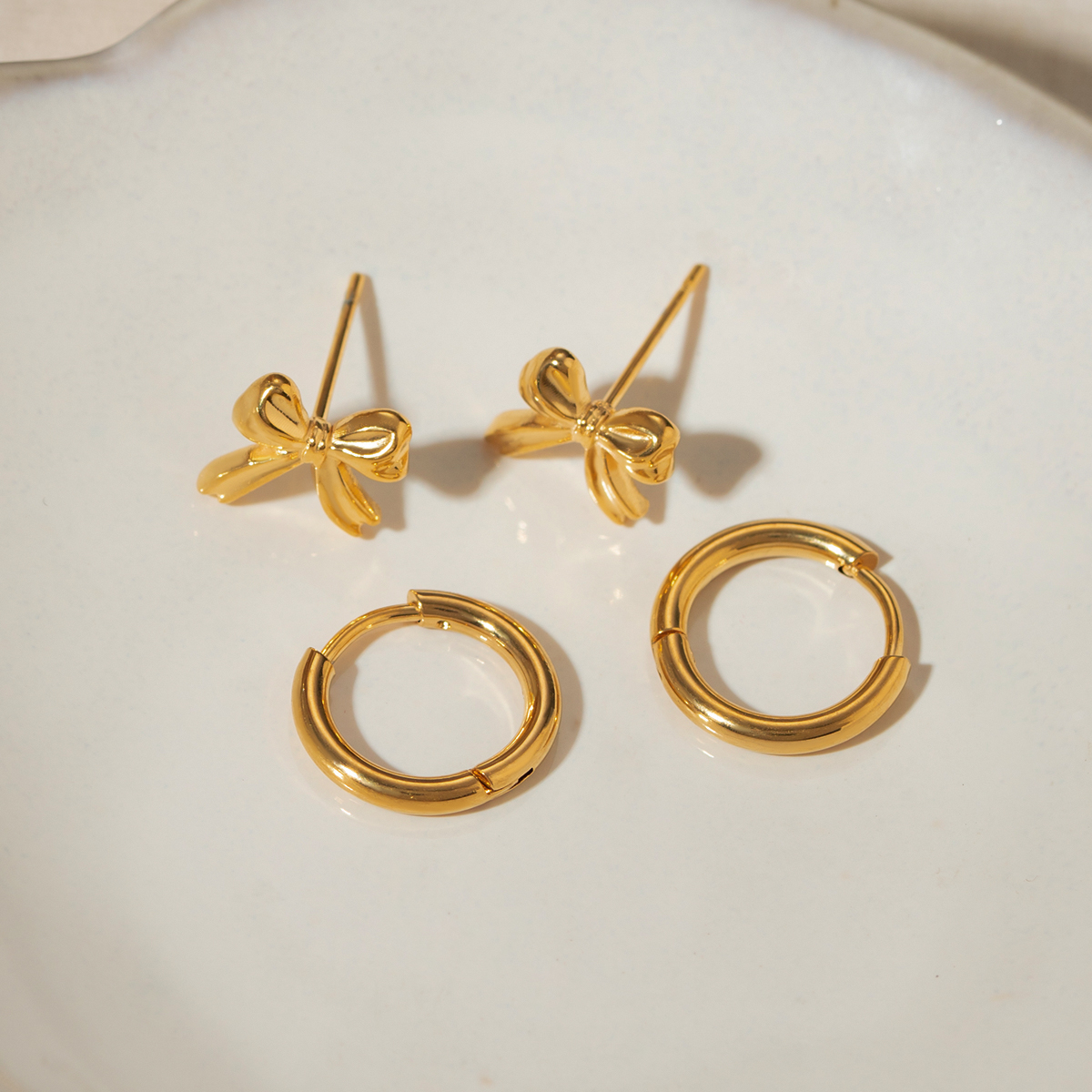 1 Pair Simple Style Classic Style Bow Knot Plating 304 Stainless Steel 18K Gold Plated Ear Studs display picture 4