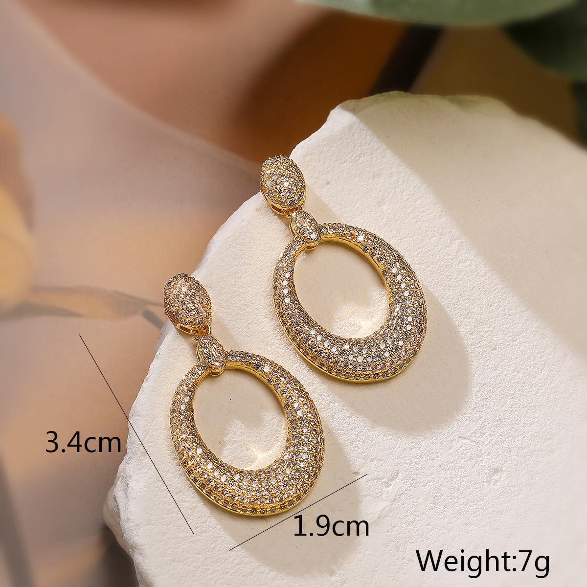 1 Pair Retro Simple Style Commute Solid Color Plating Inlay Copper Zircon 18K Gold Plated Drop Earrings display picture 3
