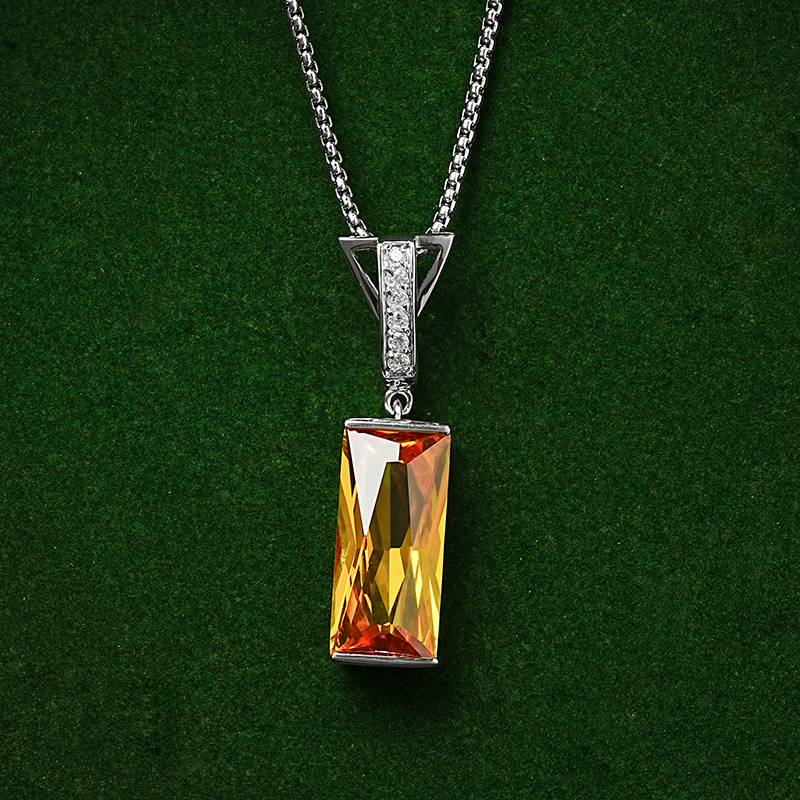 Copper White Gold Plated Classical Retro Inlay Square Zircon Pendant Necklace display picture 1