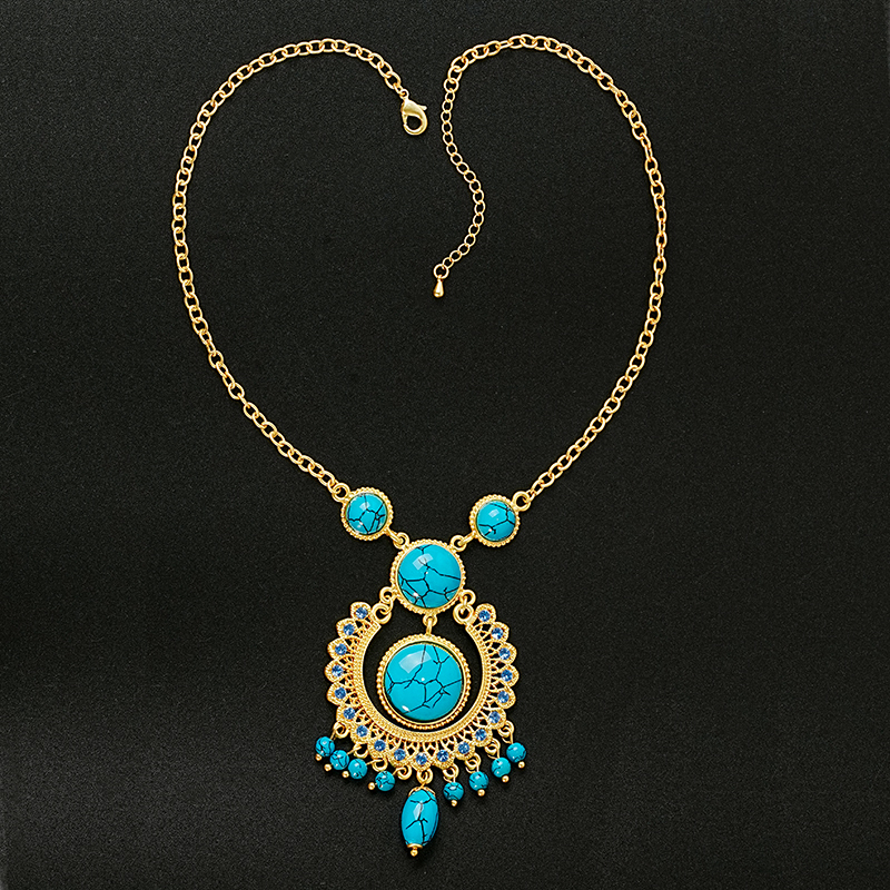 Classical Retro Queen Geometric Alloy Inlay Turquoise Gold Plated Women's Pendant Necklace display picture 2