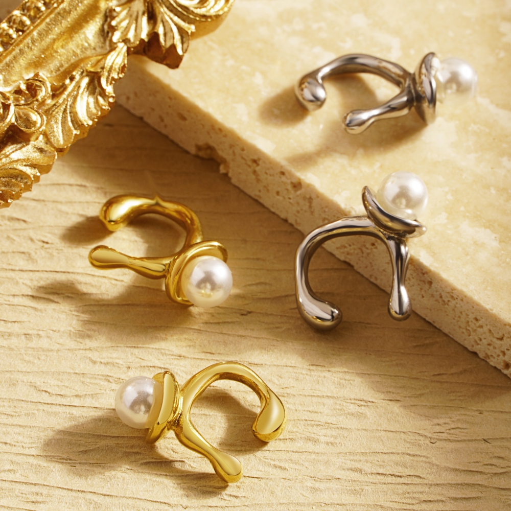 1 Paar Elegant Klassisch Einfacher Stil Perle Überzug Inlay Edelstahl 304 Künstliche Perlen 18 Karat Vergoldet Ohrstecker display picture 4