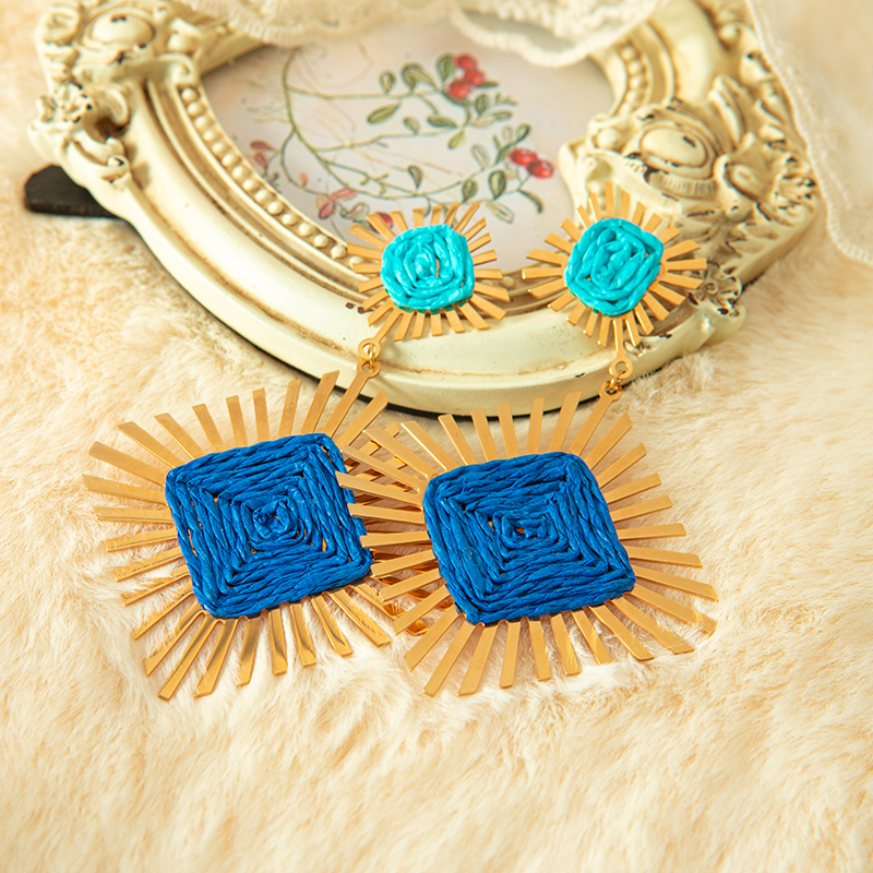 1 Pair Ethnic Style Beach Square Irregular Plating 304 Stainless Steel Raffia Gold Plated Drop Earrings display picture 3