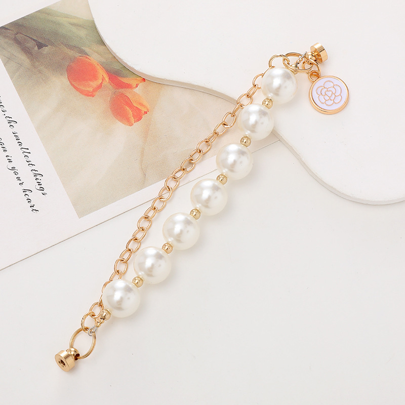 Elegant Flower Arylic Pearl Chain Mobile Phone Chain display picture 3