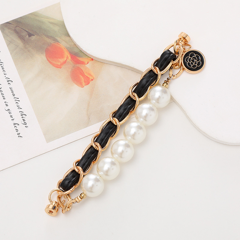 Elegant Flower Arylic Pearl Chain Mobile Phone Chain display picture 5