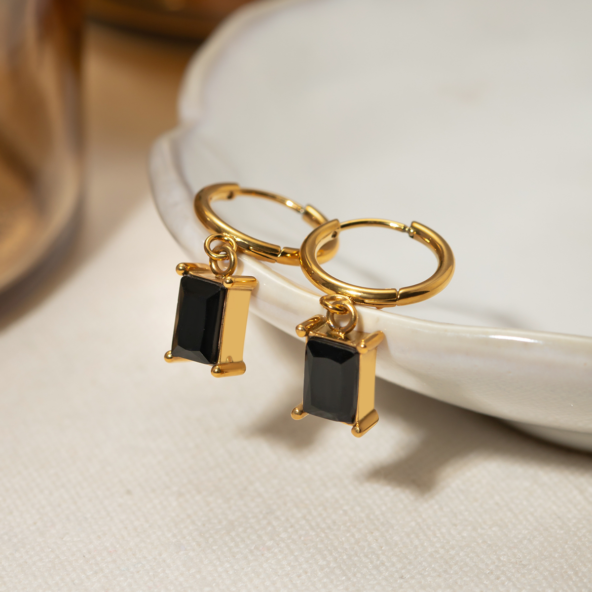 1 Pair Simple Style Classic Style Square Plating Inlay 316 Stainless Steel  Zircon 18K Gold Plated Drop Earrings display picture 2