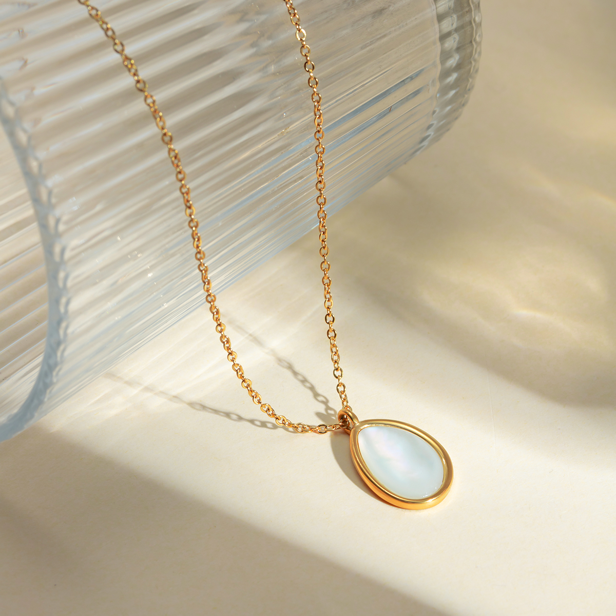 Stainless Steel 18K Gold Plated Simple Style Classic Style Round Plating Inlay Opal Pendant Necklace display picture 5