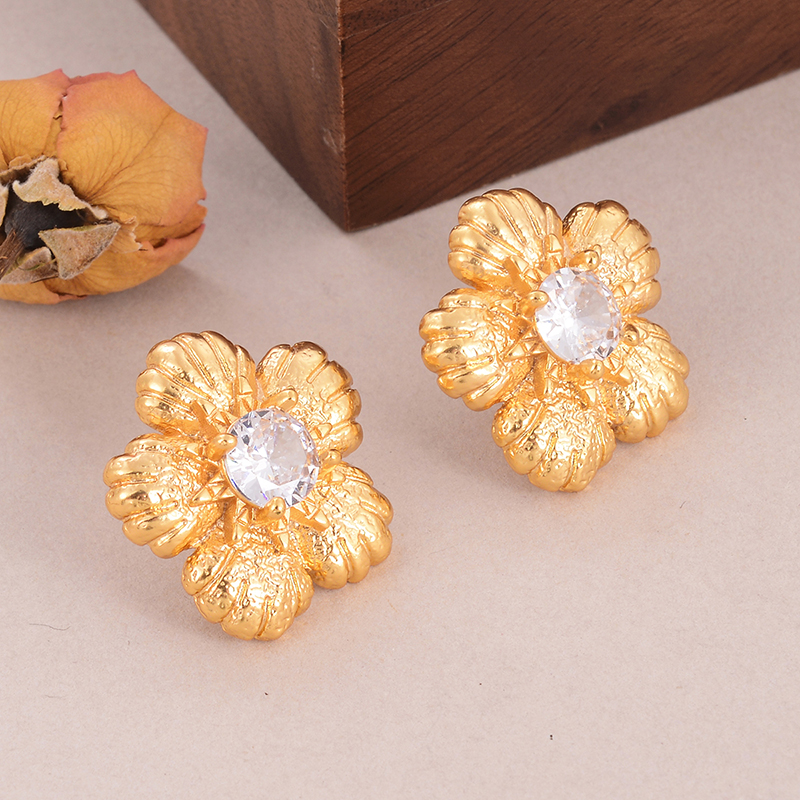 1 Pair Elegant Rose Flower Plating Inlay Copper Pearl Zircon 18K Gold Plated Ear Studs display picture 14