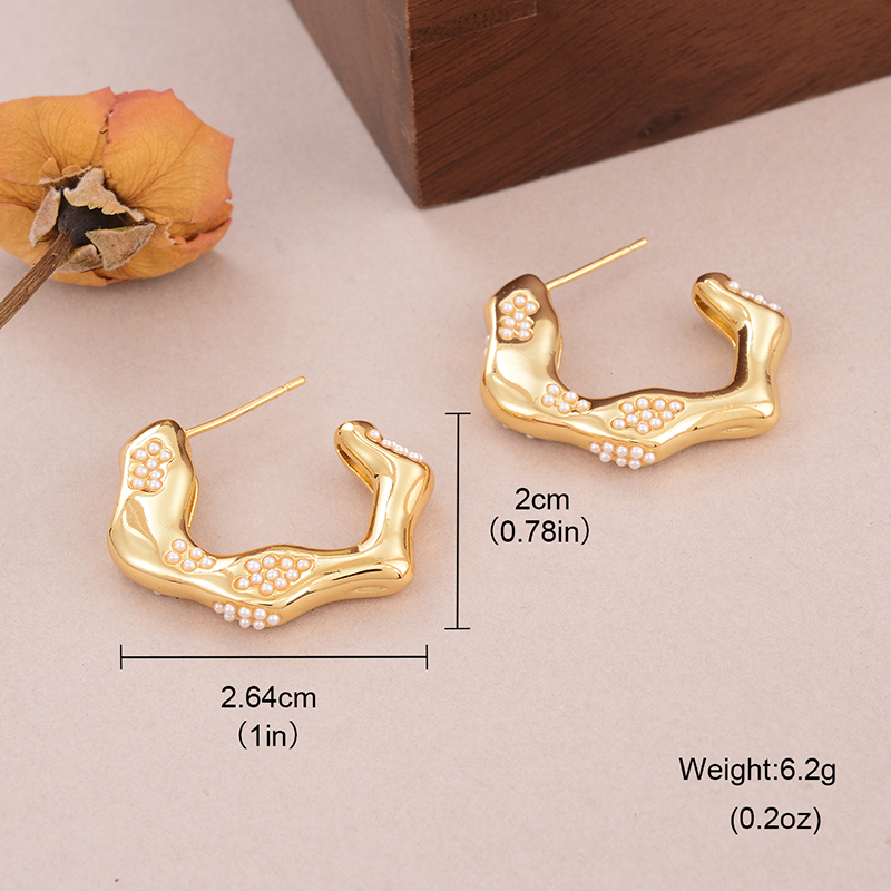 1 Pair Simple Style Classic Style Irregular Water Droplets Inlay Alloy Copper Pearl Ear Studs display picture 4