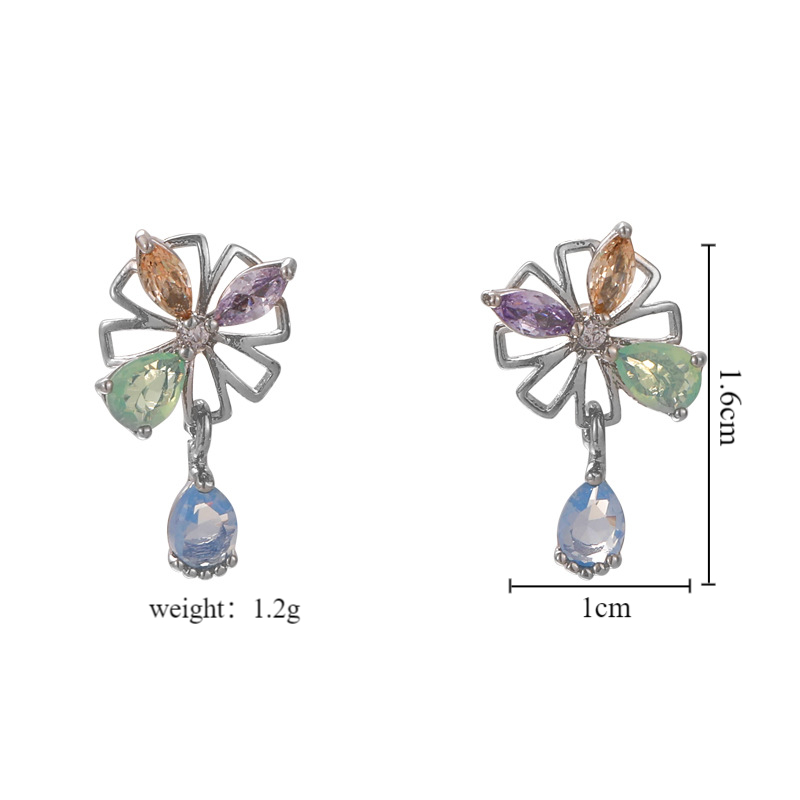 1 Pair Sweet Flower Inlay Copper Zircon Drop Earrings display picture 1