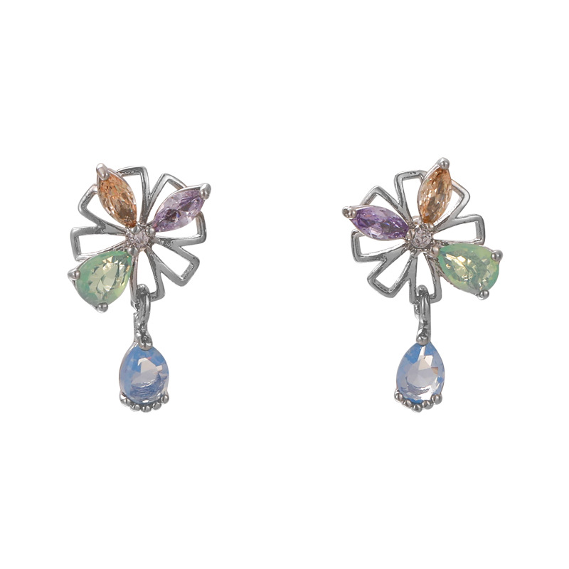 1 Pair Sweet Flower Inlay Copper Zircon Drop Earrings display picture 10