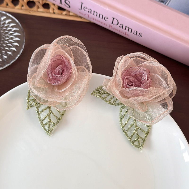 1 Pair Elegant Flower Gauze Ear Studs display picture 5