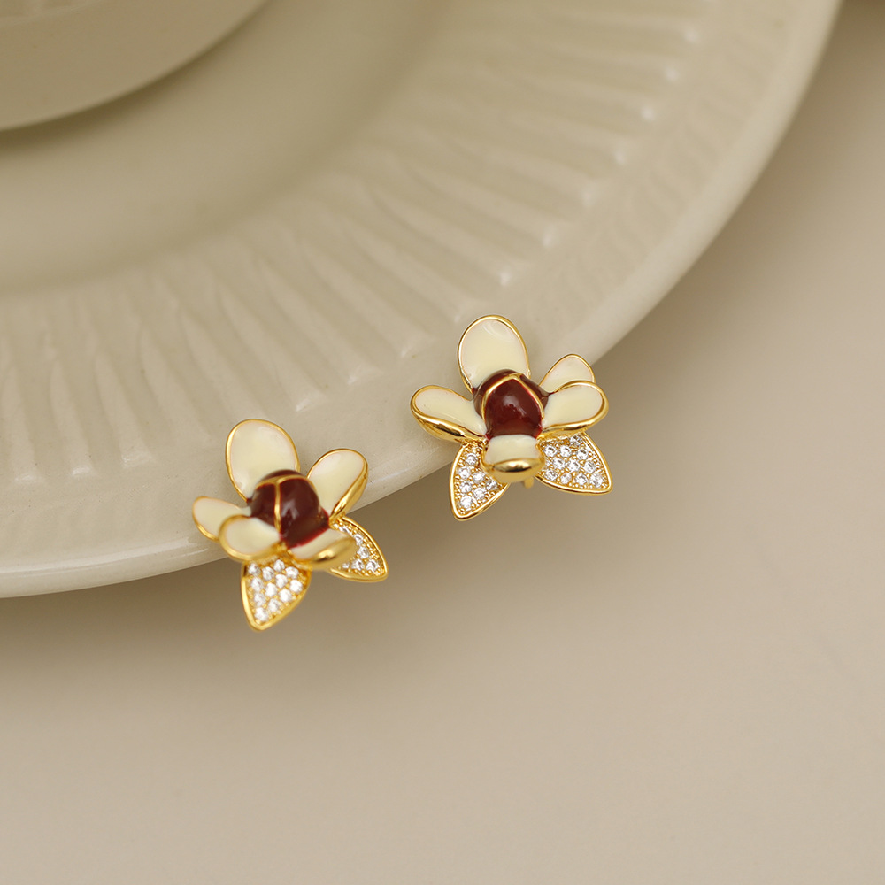 1 Pair Sweet Flower Inlay Copper Zircon 18K Gold Plated Ear Studs display picture 4