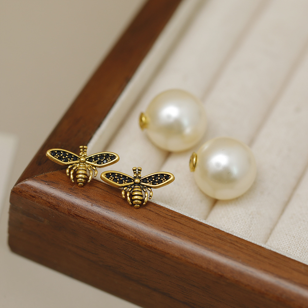 1 Paar Süß Perle Biene Überzug Kupfer 18 Karat Vergoldet Ohrstecker display picture 5