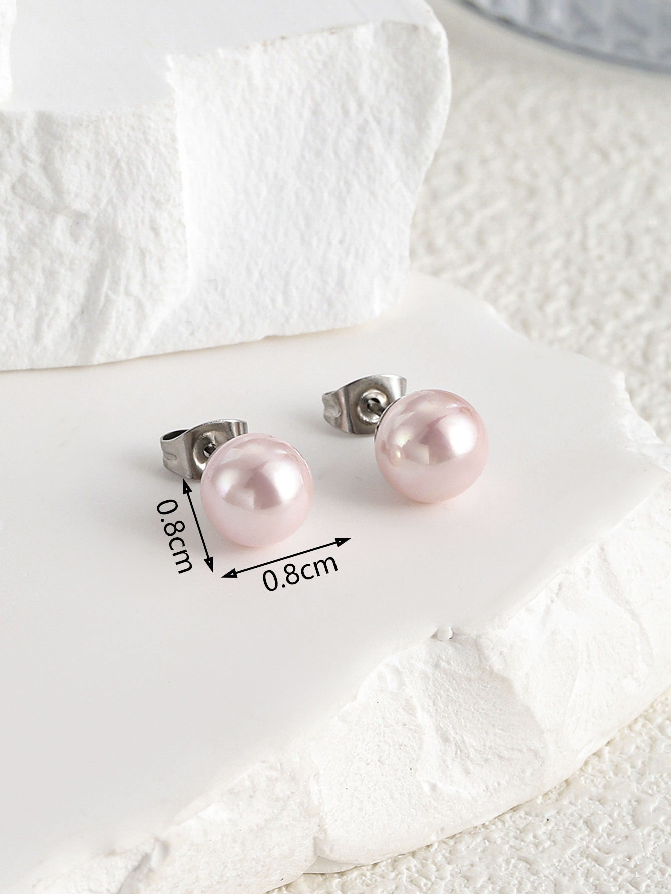 1 Pair Elegant Solid Color Inlay Stainless Steel Shell Artificial Pearls Shell Ear Studs display picture 1