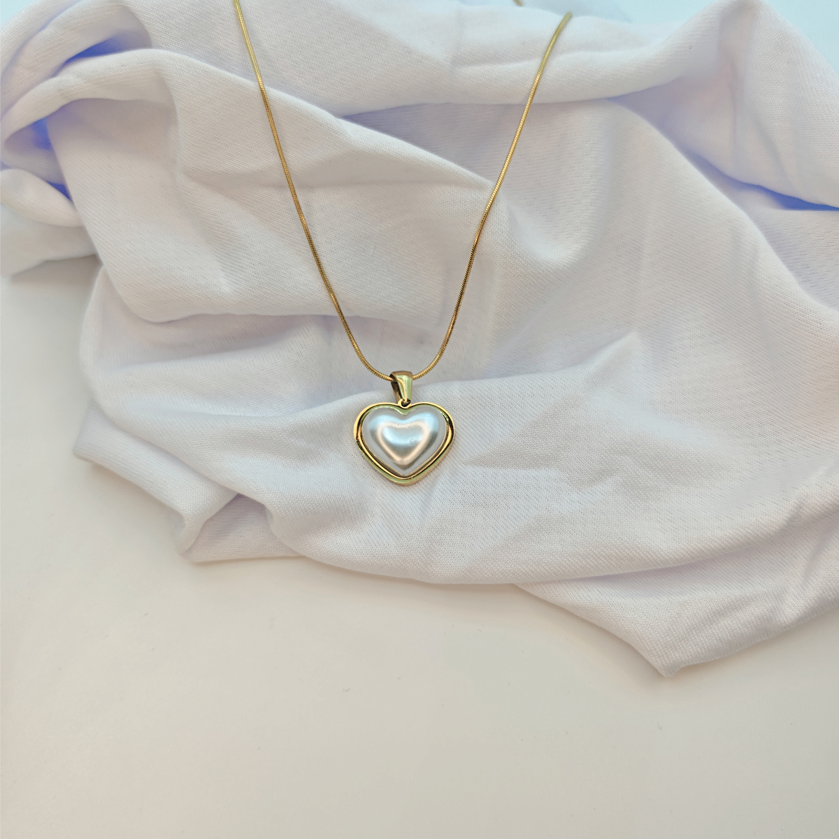 Stainless Steel 18K Gold Plated Simple Style Star Heart Shape Fish Tail Inlay Resin Pendant Necklace display picture 8