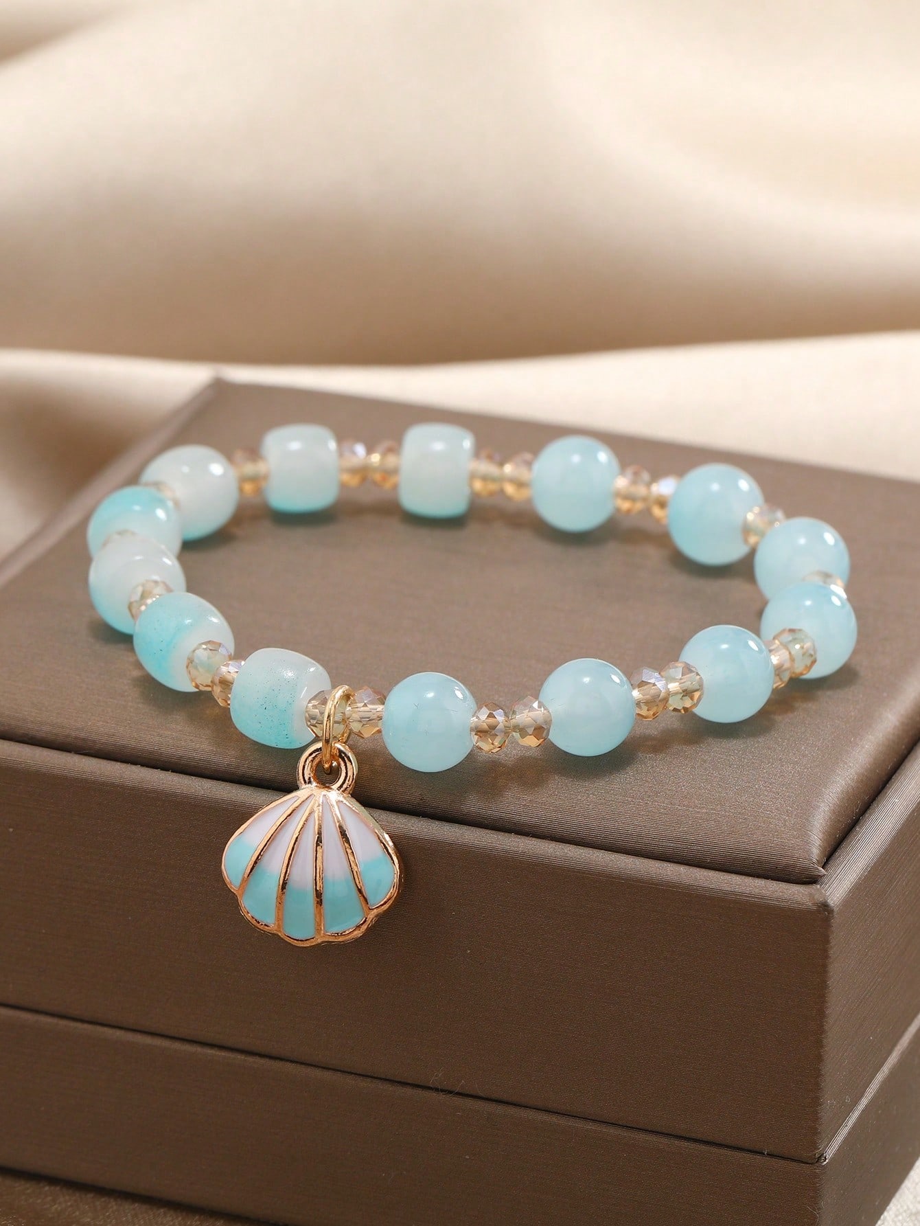 Casual Cute Shell Glass Asymmetrical Beaded Women's Bracelets display picture 2