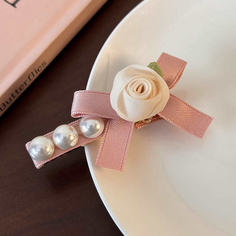 Women's Princess Cute Sweet Flower Imitation Pearl Alloy Cloth Hair Clip display picture 8