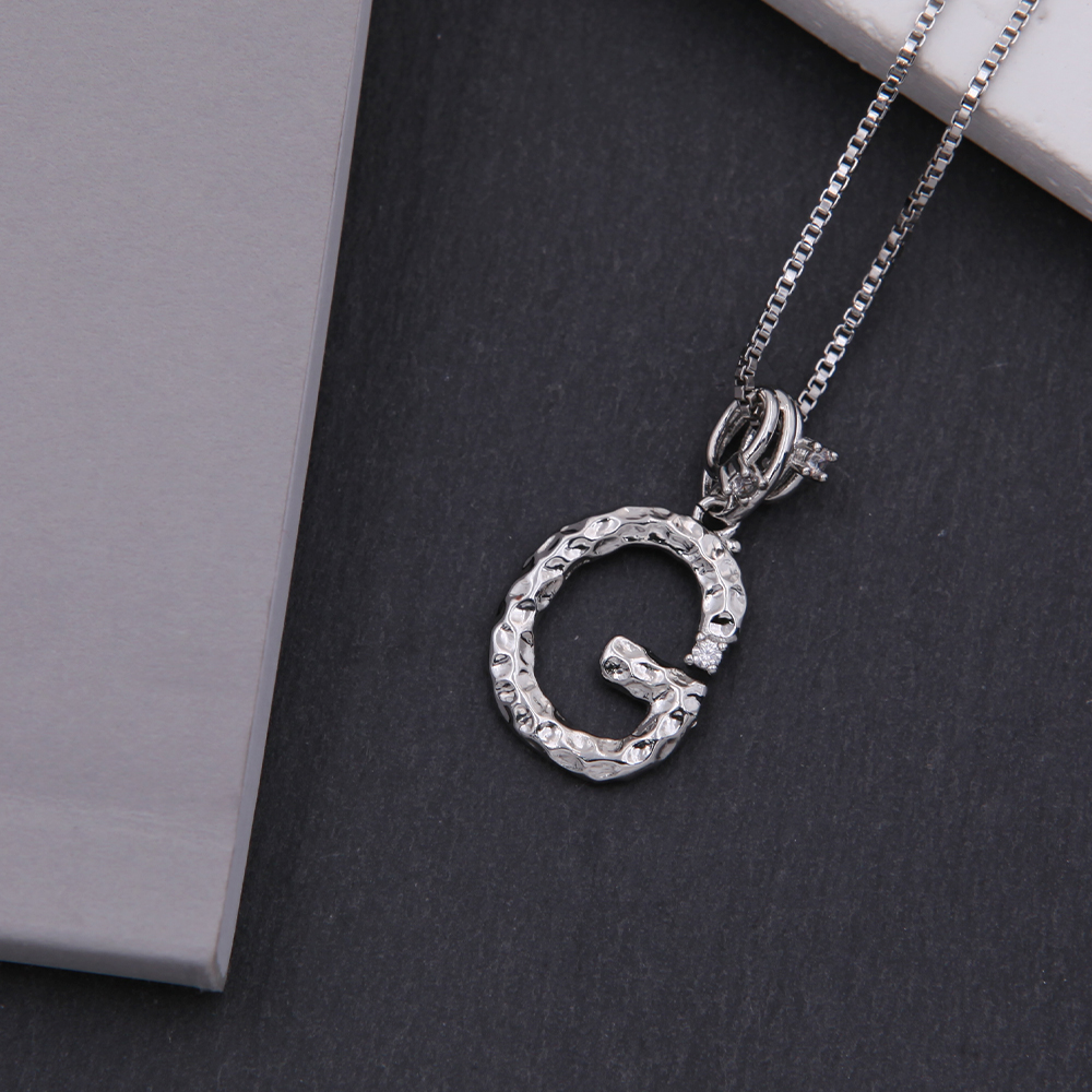 Copper White Gold Plated Simple Style Shiny Letter Inlay Zircon Pendant Necklace display picture 13